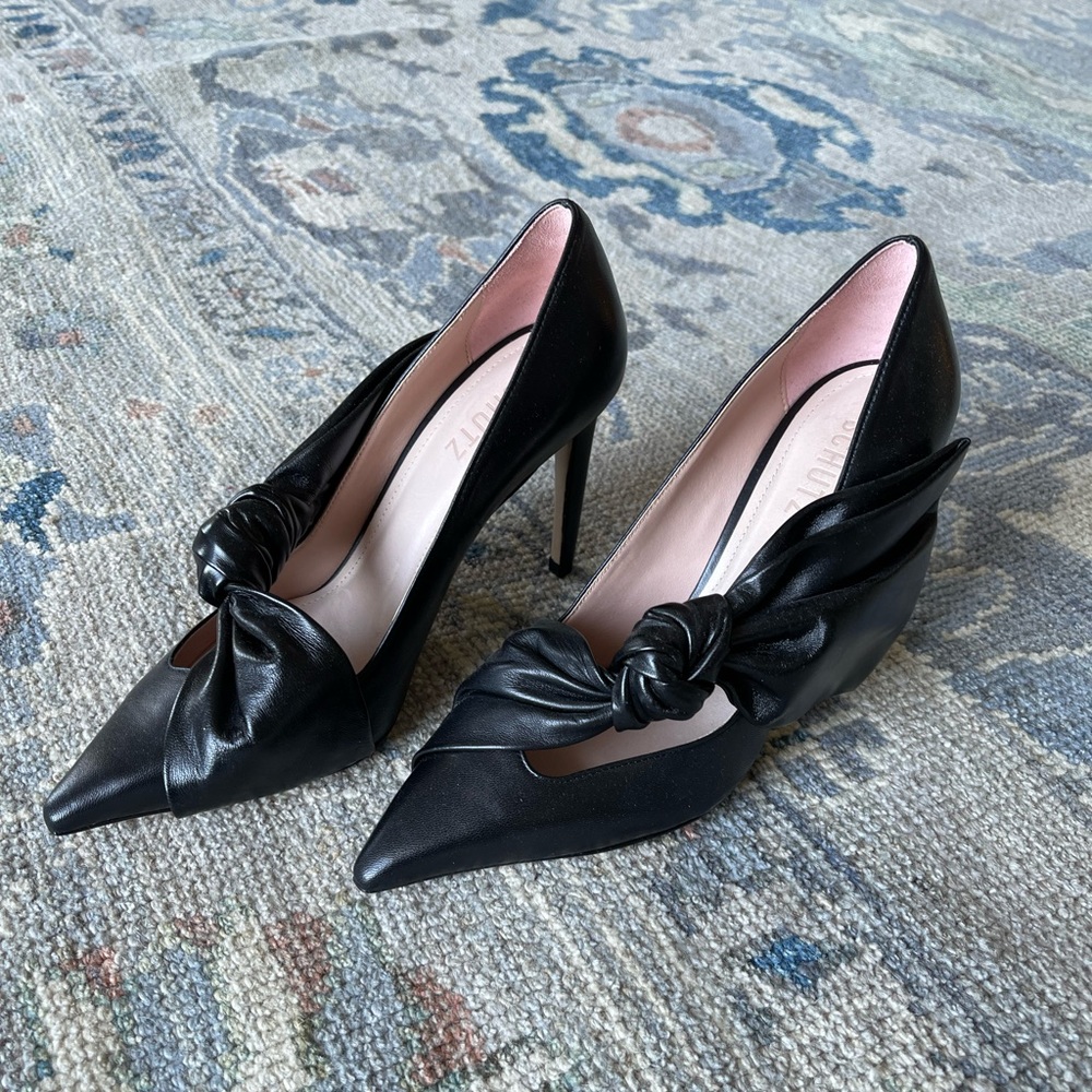 ✨NWT✨ SCHUTZ black leather heels with side bow